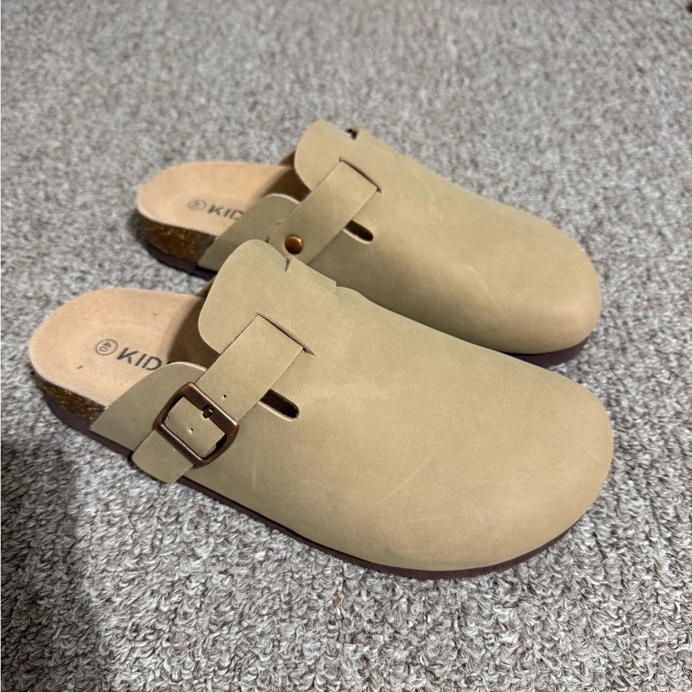 Tan Slip-On Clogs size 8